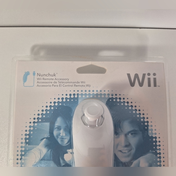 Wii Nunchuk - Picture 5 of 10